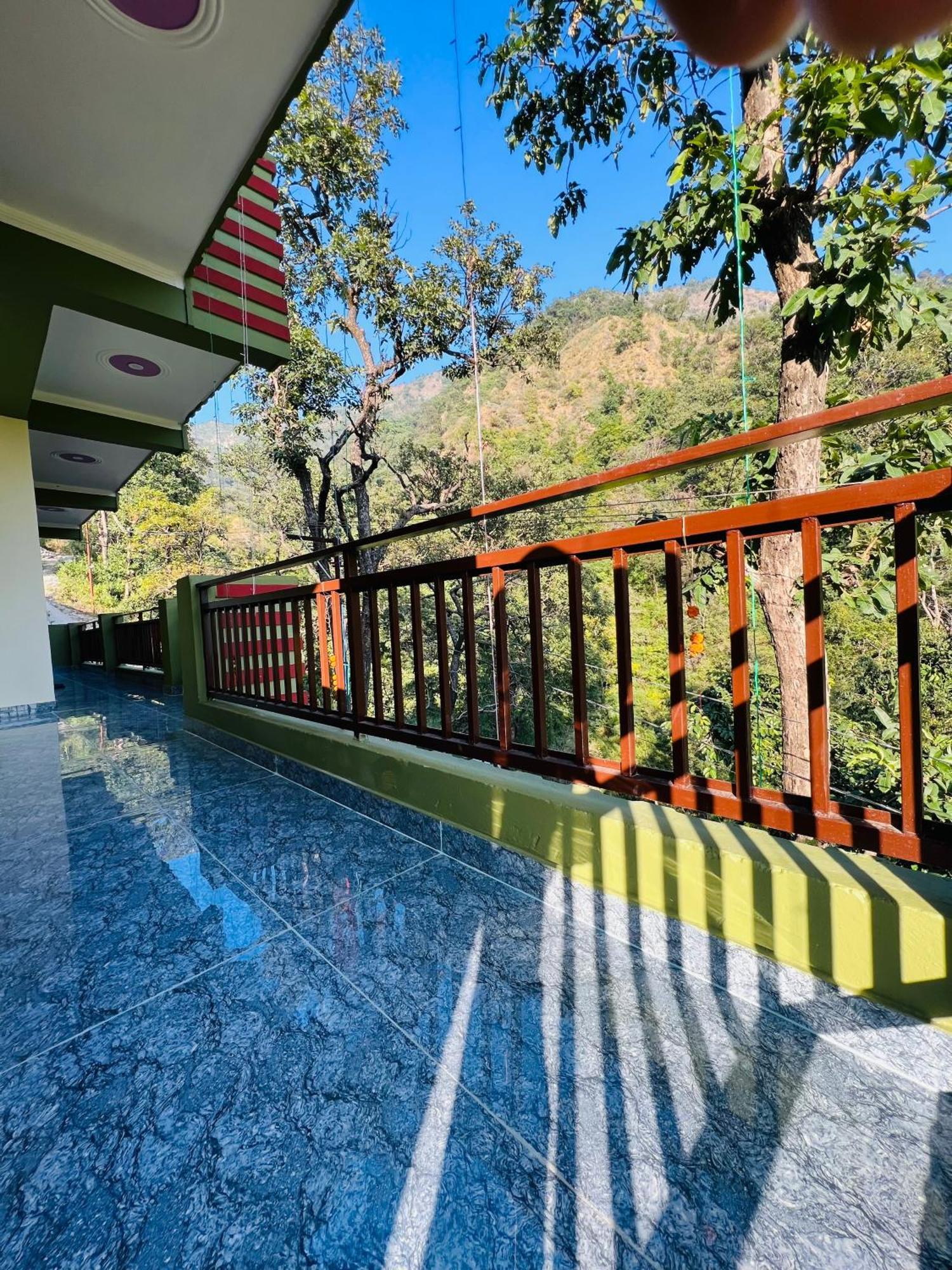 Shiv Shakti Yogpeeth Cottages Rishikesh Exterior photo